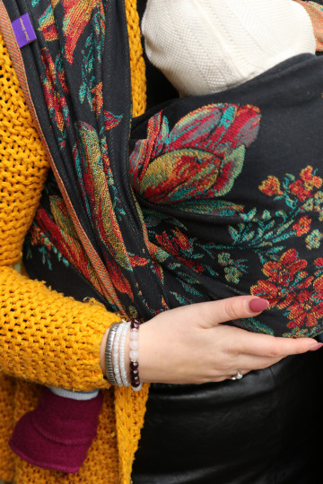 Baby wrap Yaro Floral Trio Black Red Green Yellow Tencel - Woven Baby Wrap