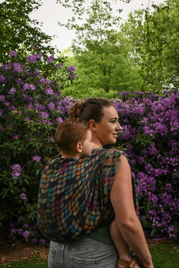 Yaro Petals Duo Black Camel Rainbow Wool Silk Seacell Ring Sling | Slingomama