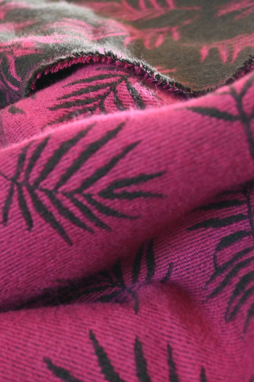 Yaro Blanket Bahamas Black Magenta Wool - Woven Baby Wrap | Slingomama