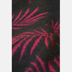 Yaro Blanket Bahamas Black Magenta Wool