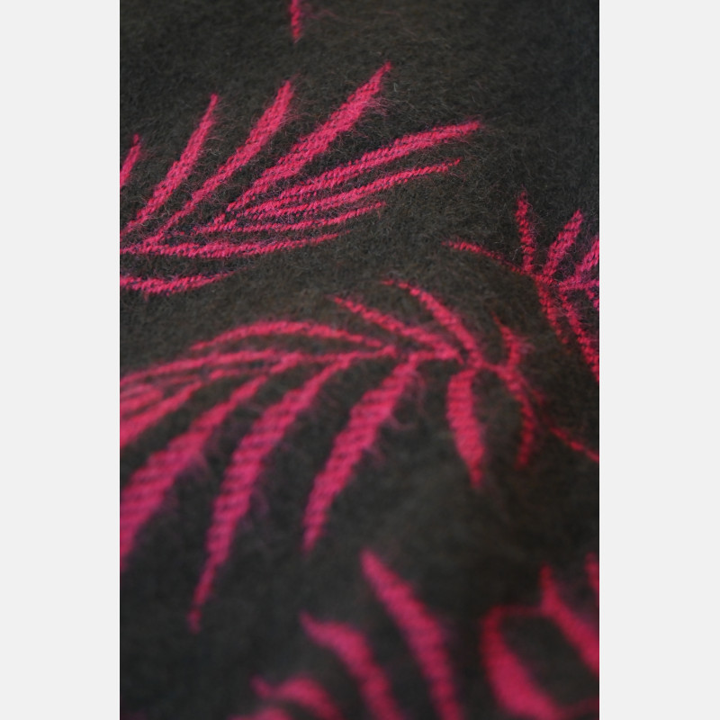 Yaro Blanket Bahamas Black Magenta Wool