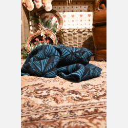 Yaro Blanket Magnetic Black Petrol Wool