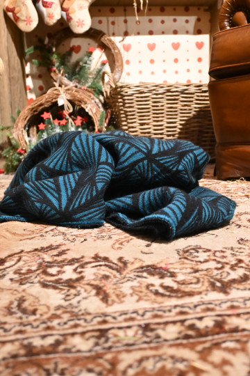 Yaro Blanket Magnetic Black Petrol Wool - Woven Baby Wrap | Slingomama
