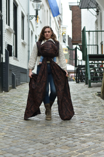 Yaro Four Winds Black Brown Linen