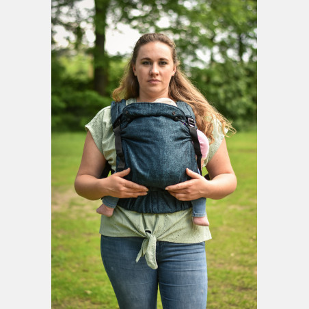 Yaro Hug Carrier Jeans Petrol Black Delave Linen