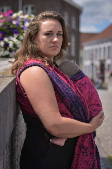 Yaro Runes Trinity Fuchsia Navy Paper Kapok Ring Sling