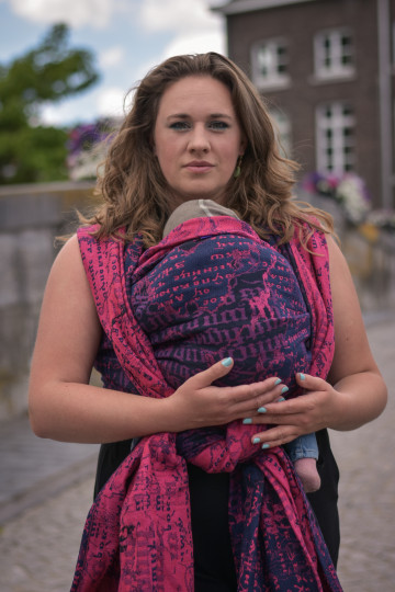 Yaro Runes Trinity Fuchsia Navy Paper Kapok Ring Sling