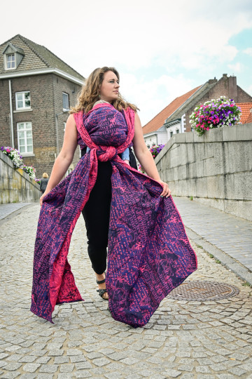 Yaro Runes Trinity Fuchsia Navy Paper Kapok Ring Sling
