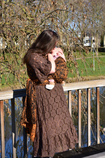 Yaro Elvish Duo Black Orange Wool Tencel
