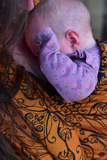 Yaro Elvish Duo Black Orange Wool Tencel Ring Sling | Slingomama