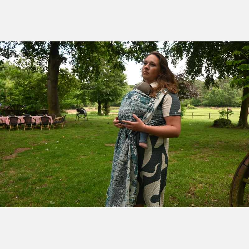 Yaro Flowersnake Duo Black Blue Wool - Geweven Draagdoek